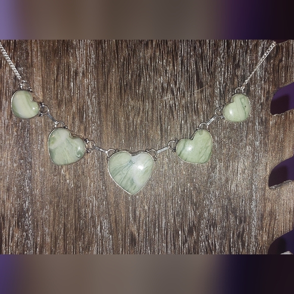Larsonite 5 Stone Heart Necklace - Picture 3 of 6